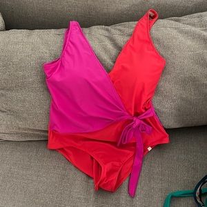 Summersalt The Perfect Wrap One-Piece : Size 14 : Color- Hibiscus and Grapefruit